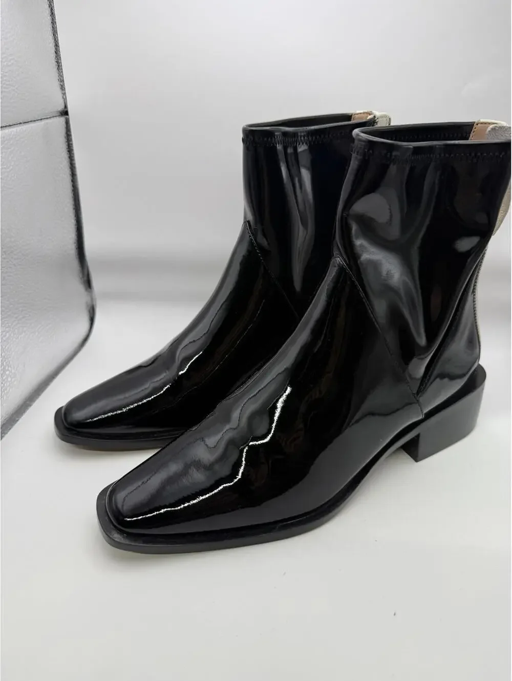 Linea Paolo Velore Color Block Bootie Black Patent Leather Women's Ankle  5.5